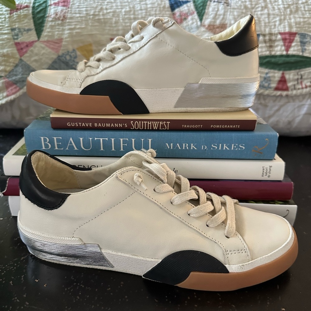 Dolce Vita Zina white and black leather sneakers. Size 7